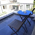 H&O Diamond Beach Escape *