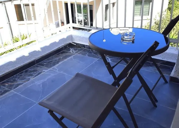 H&o Charming Hideaway *