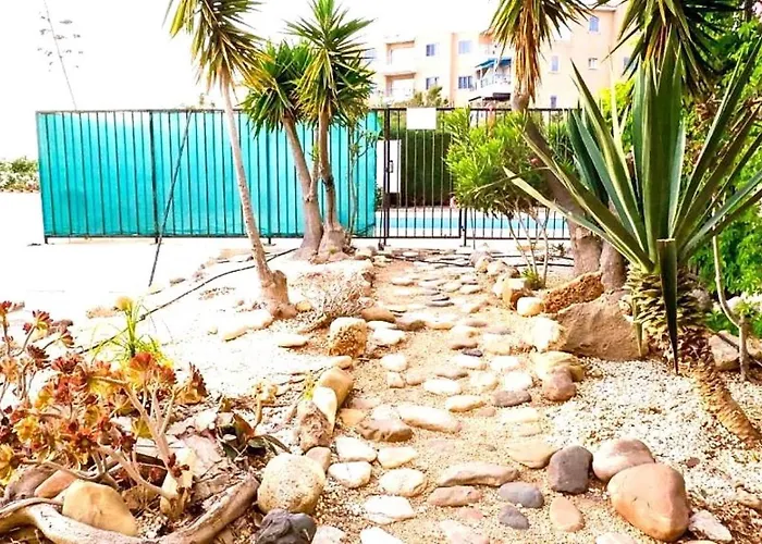 H&o Charming Hideaway *