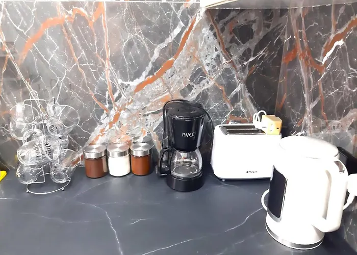 아파트 H&o Charming Hideaway 파포스