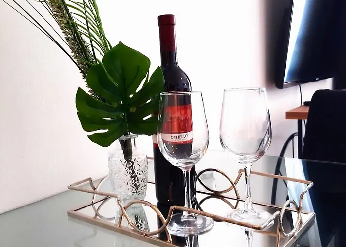 Lejlighed H&o Charming Hideaway *