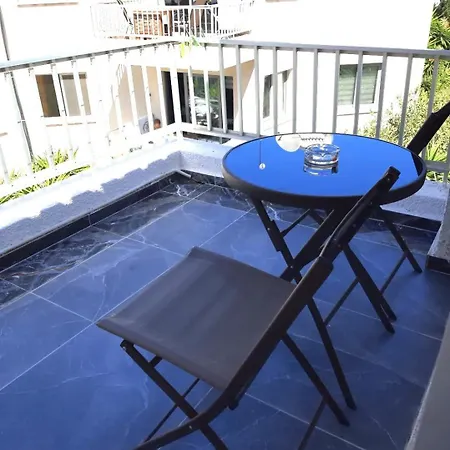 H&o Charming Hideaway *