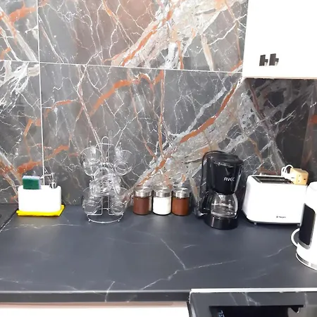 H&o Charming Hideaway Apartman