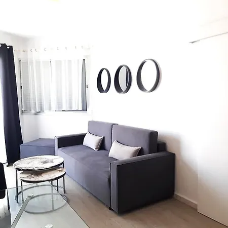 H&o Charming Hideaway Apartman